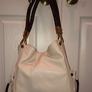 NWT Vanilla MICHAEL KORS Skorpios Leather purse